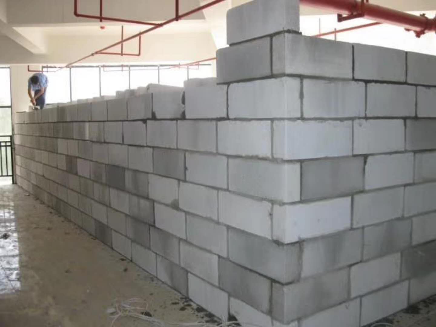 冕宁蒸压加气混凝土砌块承重墙静力和抗震性能的研究